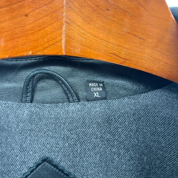 VTG 90s XL Lambskin Black Soft Leather Jacket Lined Coat Button Collar MidLength - Picture 5 of 10